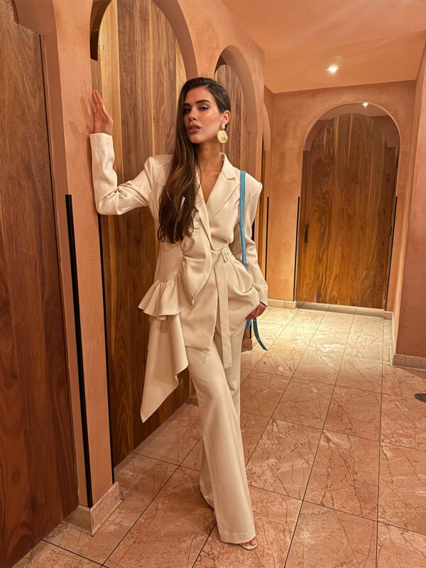 Robertson Suit - Image 5