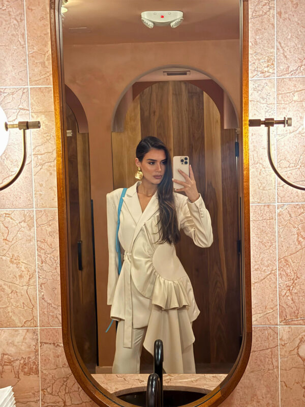 Robertson Suit - Image 4